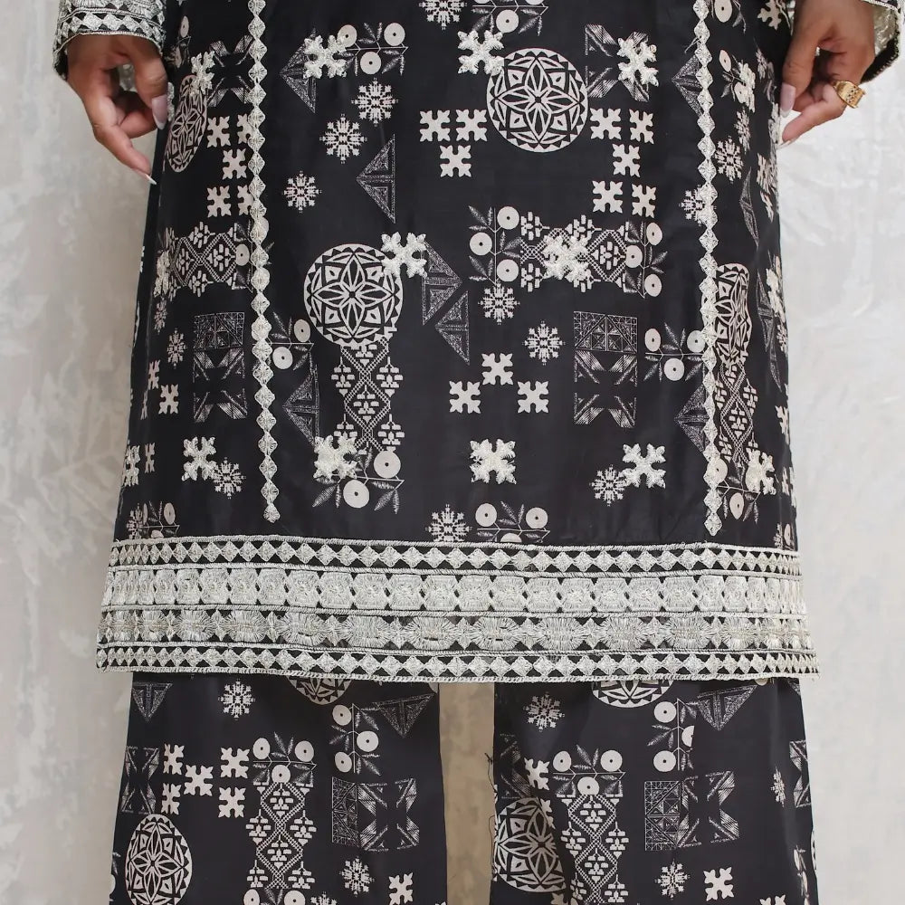 lookbook image shop_this_look_amDhCa