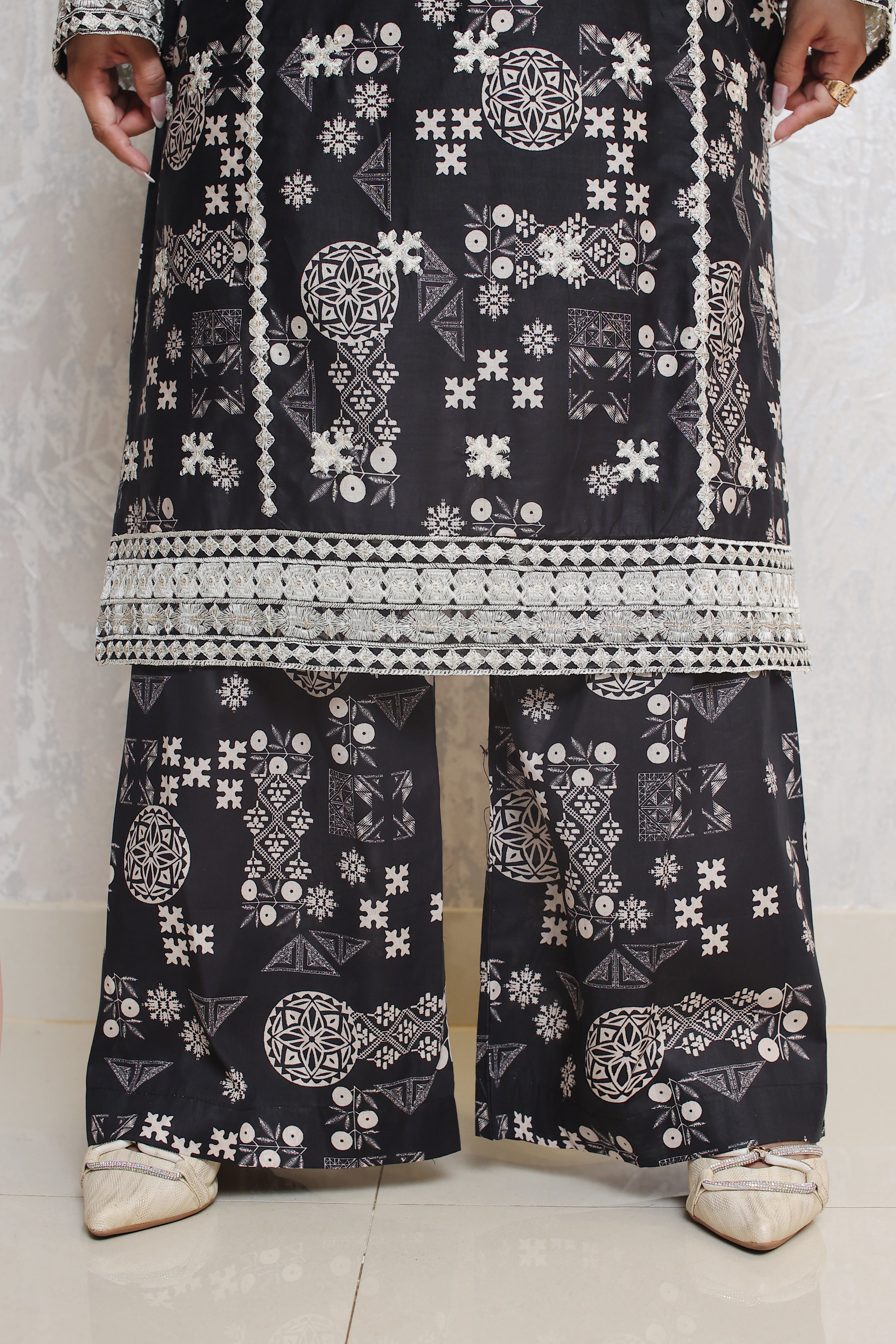 2 Piece - Black Color Soft Lawn Printed | ZB1006-SM